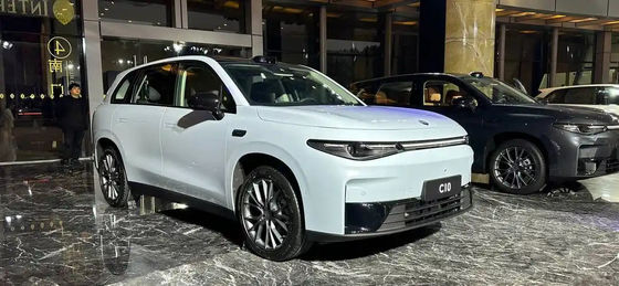 średniej wielkości crossover Leapmotor C10 Gray 530 Comfort Edition Electric Family SUV
